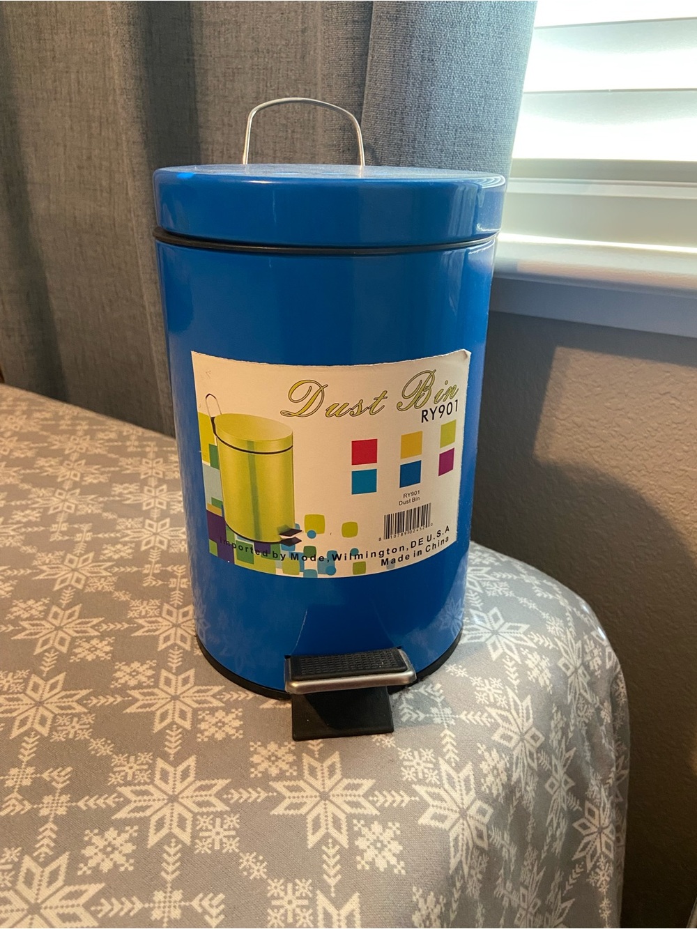 Blue Small Dust Bin Step Trash Can
